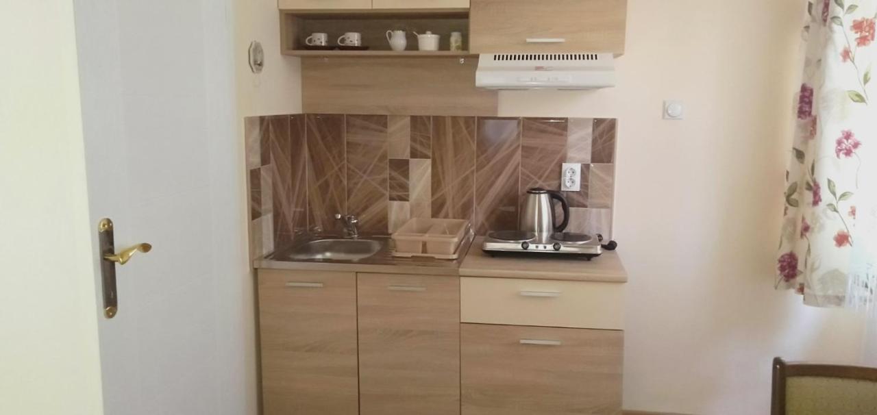 סובוטיקה Sandrea Studio Apartment מראה חיצוני תמונה